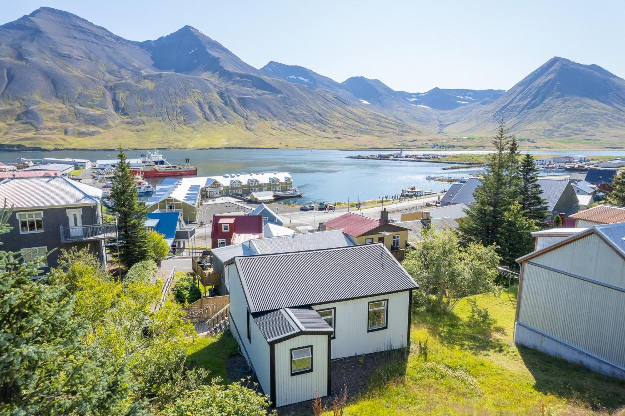 Landakot The Perfect Getaway By Staynorth Siglufjordur Buitenkant foto