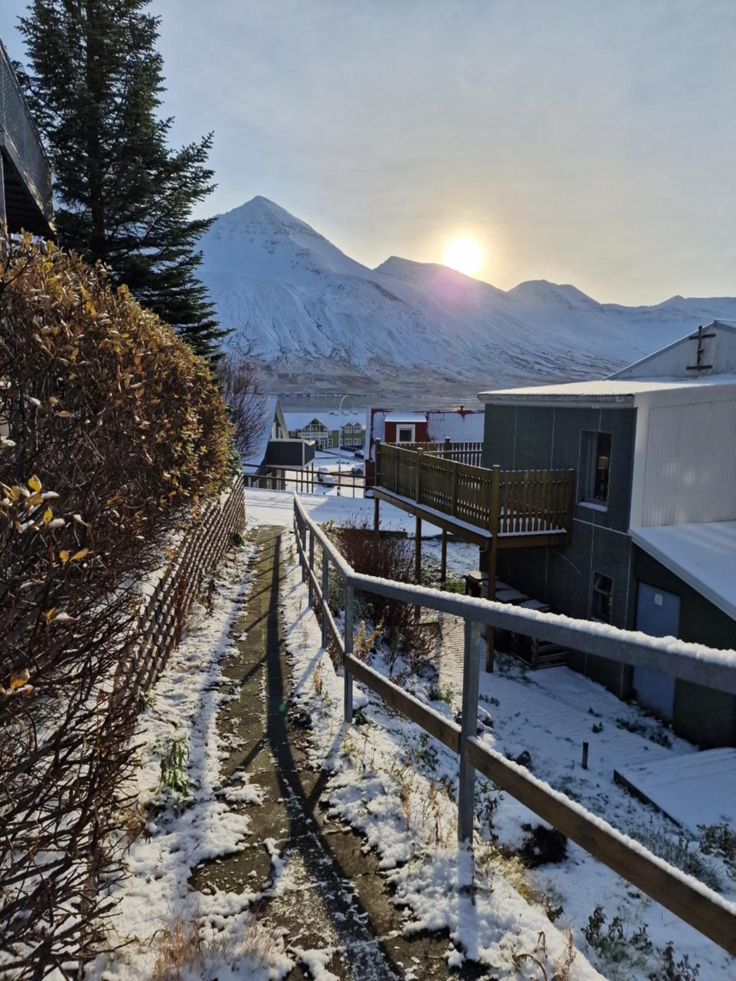 Landakot The Perfect Getaway By Staynorth Siglufjordur Buitenkant foto