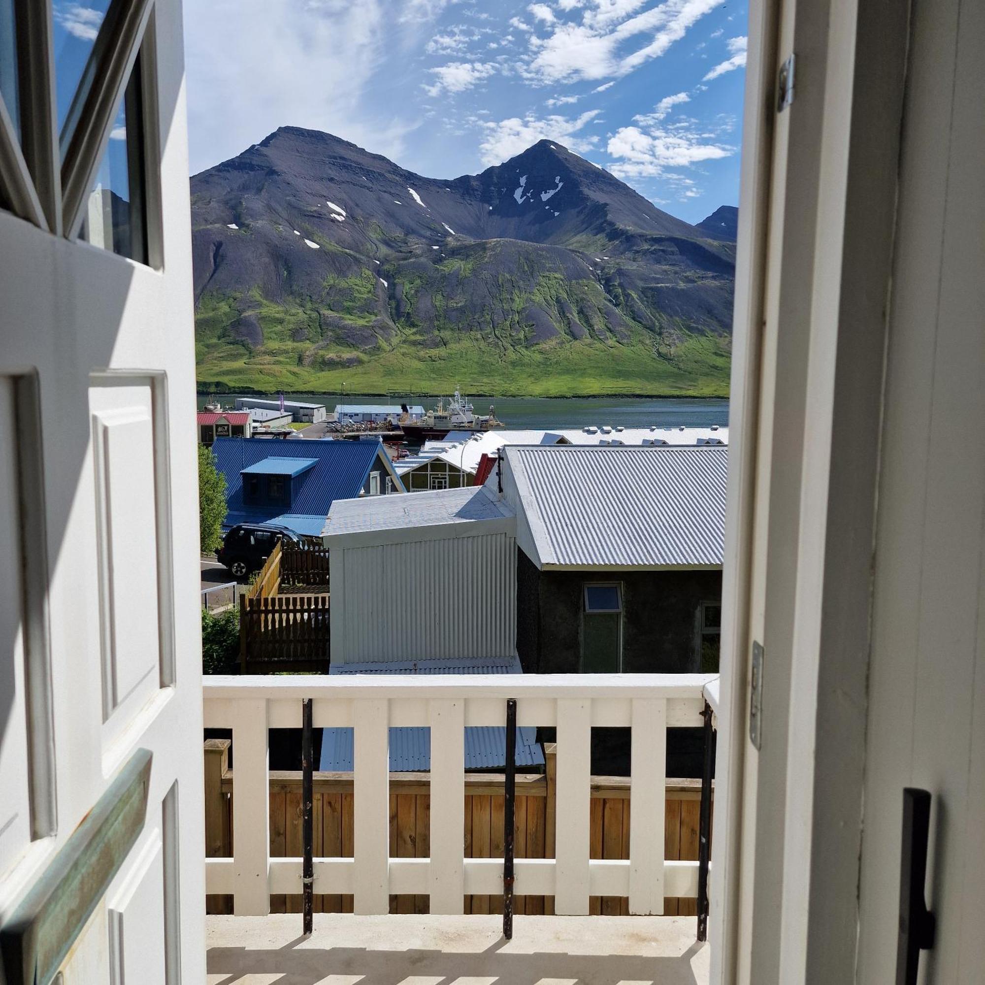 Landakot The Perfect Getaway By Staynorth Siglufjordur Buitenkant foto